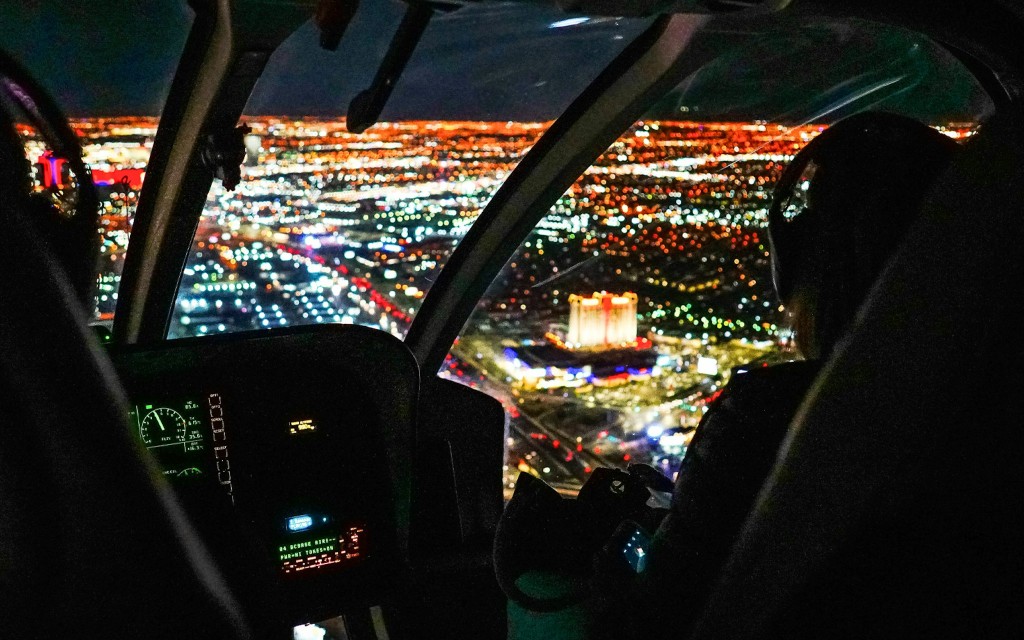 12-min Las Vegas Strip Highlights Night Helicopter Tour (Night Tour) - 1