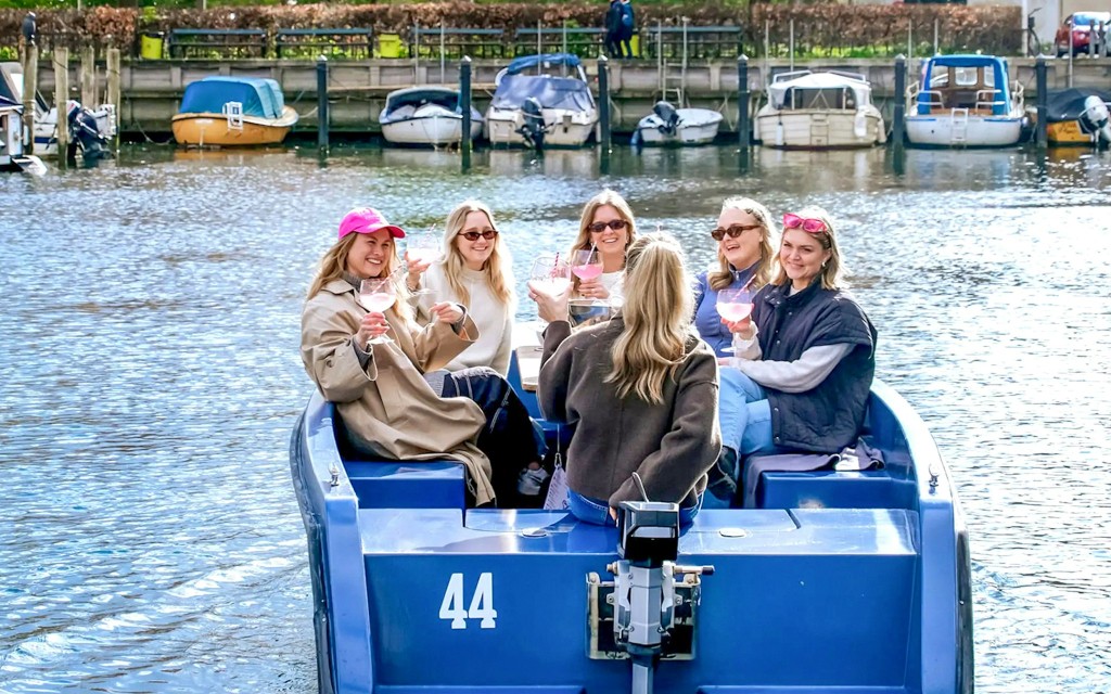 Kopenhagen: Kleinboot-Vermietung für 1/2/3 Stunden (1-Hour Canal Cruise) - 2