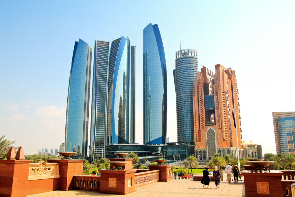 Abu Dhabi Premium City Tour from Dubai: Sheikh Zayed Mosque, Etihad Towers, Qasr Al Watan (Abu Dhabi Premium City Tour from Dubai (English)) - 3