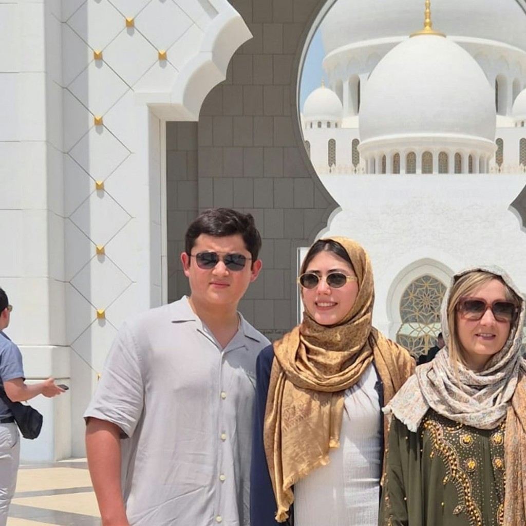 Abu Dhabi: Tour privato delle attrazioni + ingresso alla Grande Moschea dello Sceicco Zayed e ai Souk - 1