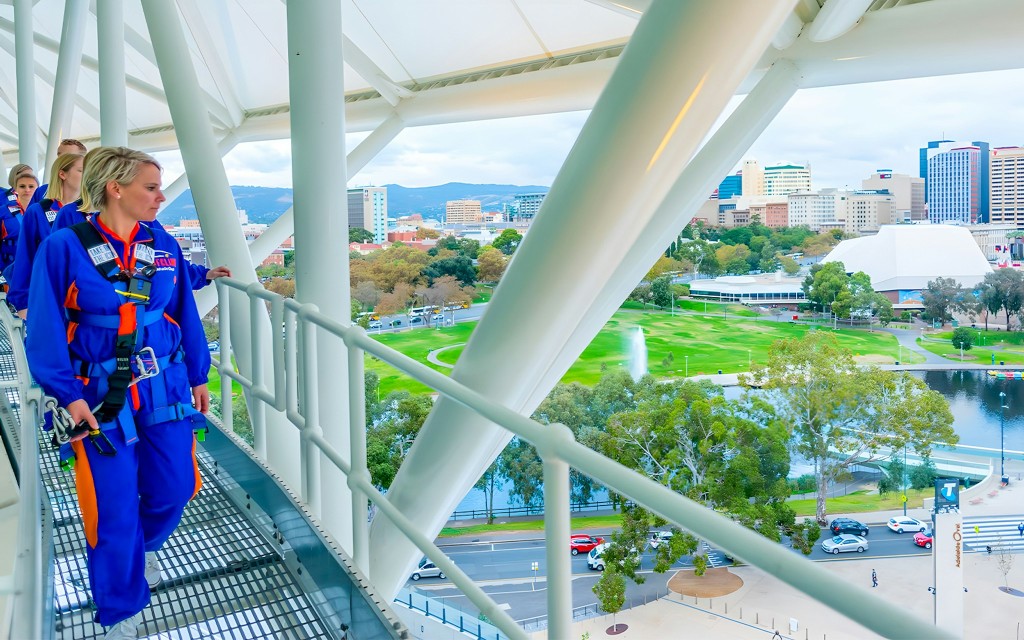 Experiencia guiada de escalada en el tejado del Adelaide Oval (RoofClimb Day) - 2