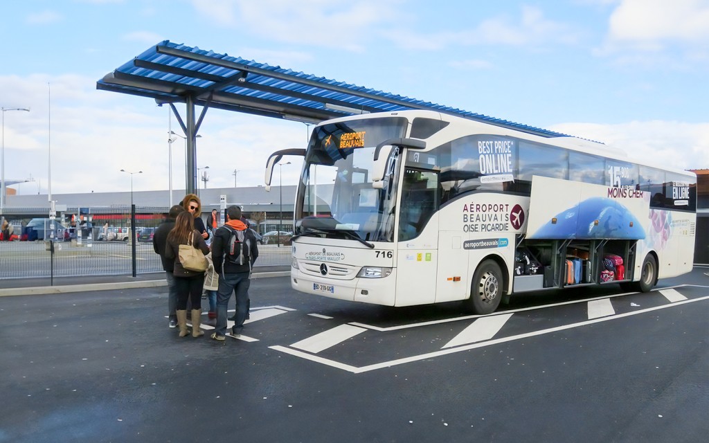 Aérobus : Navettes d'aéroport en bus entre Paris Beauvais, la Porte Maillot et La Villette (One-Way Ticket: Beauvais Airport to Porte Maillot) - 1