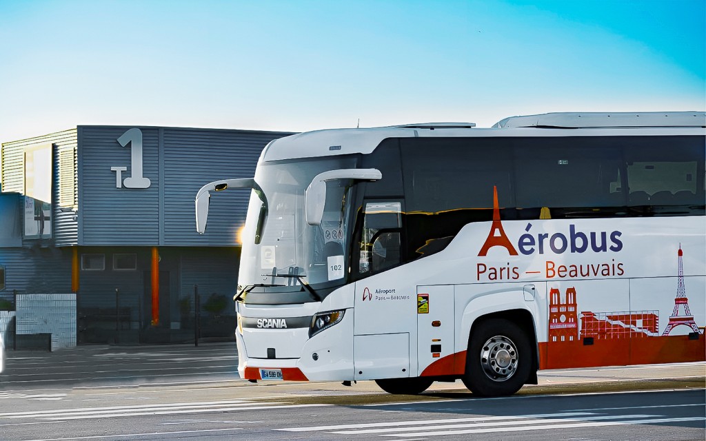 Aérobus : Navettes d'aéroport en bus entre Paris Beauvais, la Porte Maillot et La Villette (One-Way Ticket: Porte Maillot to Beauvais Airport) - 3