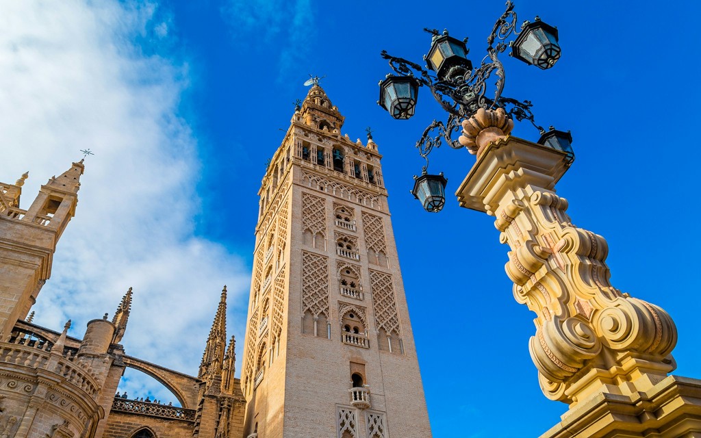 Geführte Tour durch Alcázar + die Kathedrale von Sevilla und Giralda mit Schnelleinlass (French Guided Tour) - 2