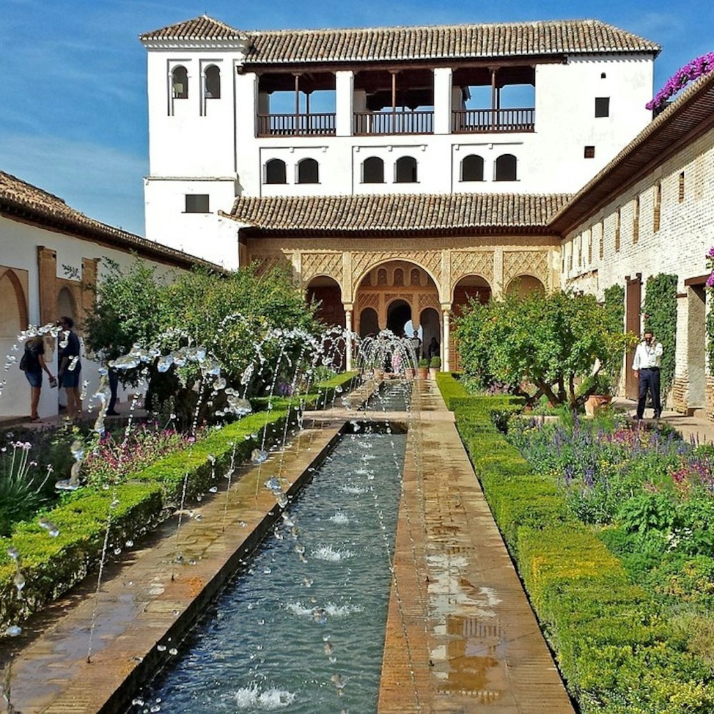 Alhambra & Nasrid Palaces: Entry Ticket + Audio Guide - 2