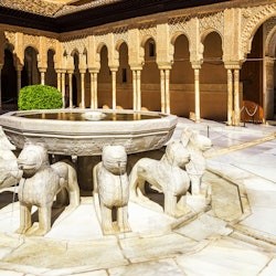 Alhambra & Nasrid Palaces: Guided Tour + Skip The Line Ticket - 3