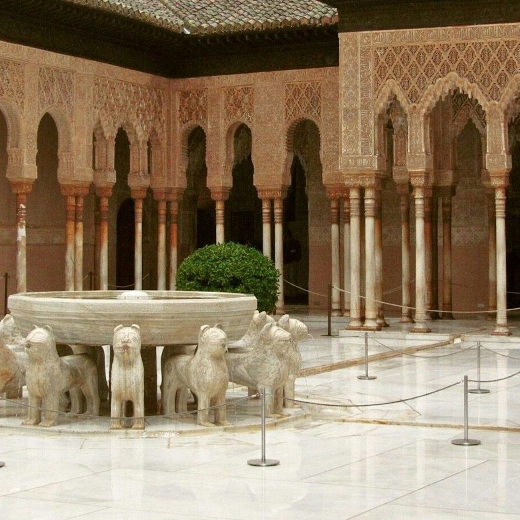 Alhambra & Nasrid Palaces: Skip The Line Ticket + Guided Tour - 2