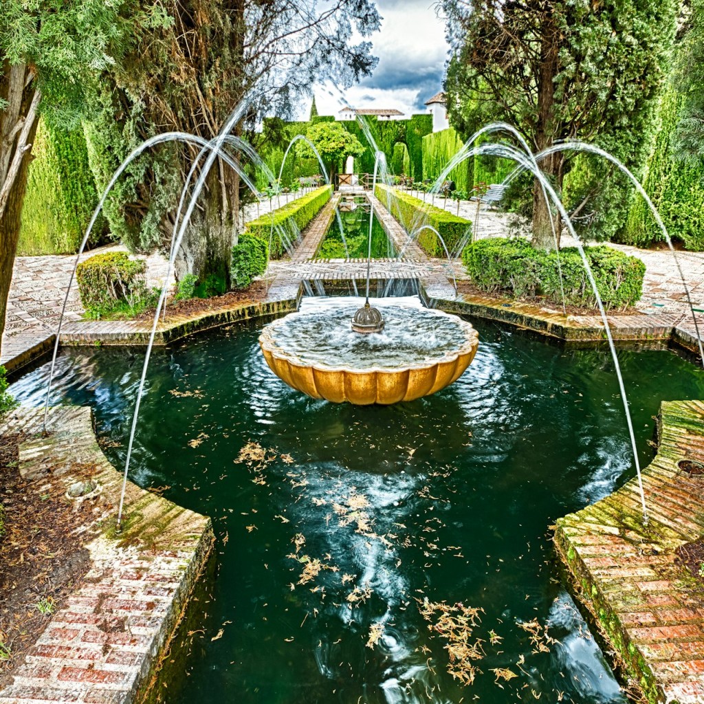 Alhambra & Nasrid Palaces: Skip The Line Ticket + Guided Tour - German - 3