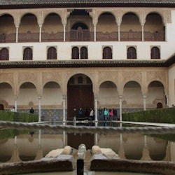 Alhambra: Skip The Line Ticket + Private Guided Tour - 2