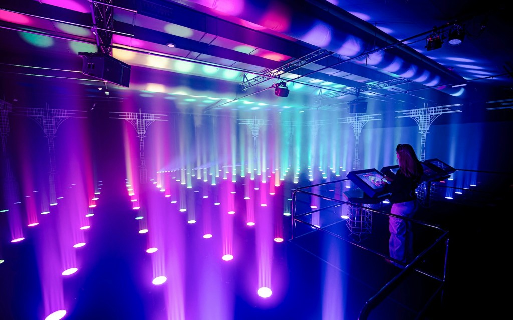 Entradas para AMAZE Ámsterdam: una experiencia audiovisual inmersiva (Entry Tickets with Cocktail) - 1