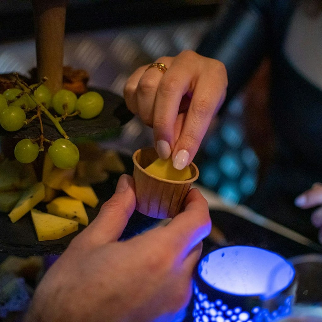 阿姆斯特丹：葡萄酒+奶酪运河游船 - 3