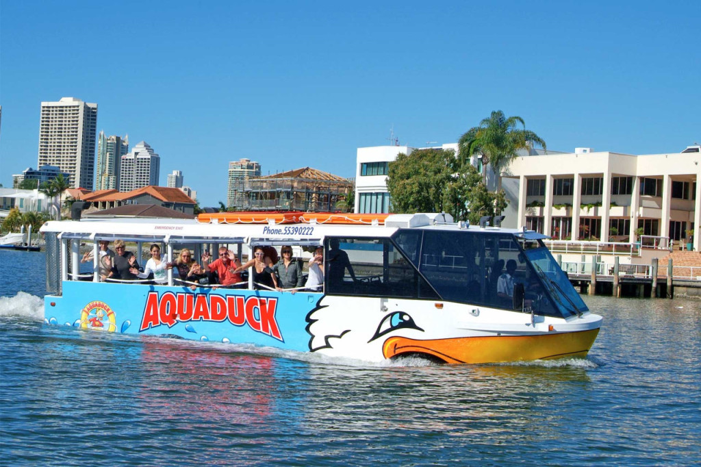 Aquaduck Gold Coast City  and River Tour (1 Hour City Tour and River Cruise (Family Package)) - 2