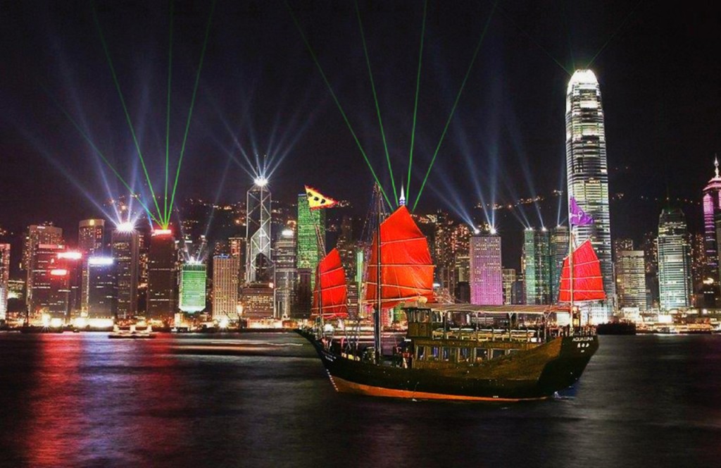 Aqualuna Victoria Harbour Cruise Ticket (Aqualuna - Late Night Cruise (9:30 PM from TST or 9:45 PM from Central)) - 2