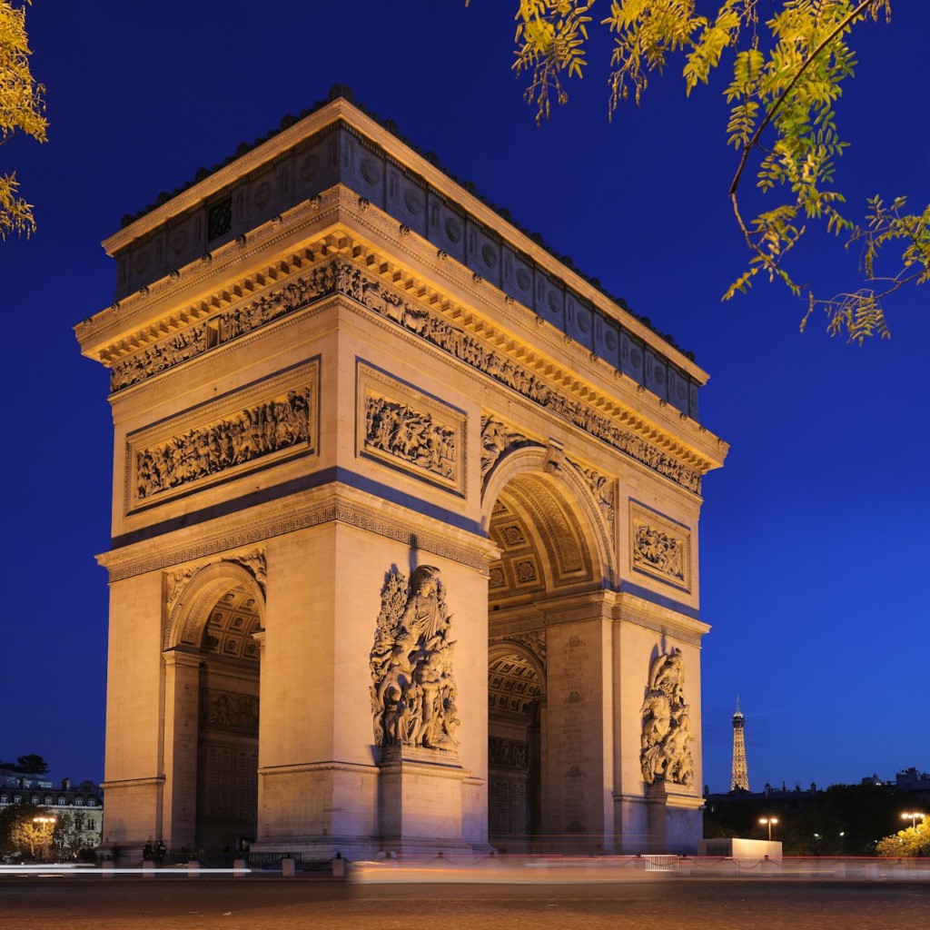 Arc de Triomphe: Entry ticket + Rooftop Access - 2