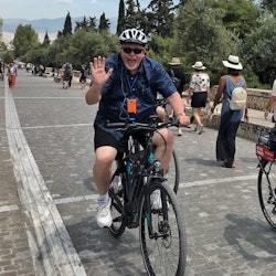 Atenas: Excursão de E-Bike à praia + lanches tradicionais - 1