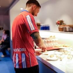 Atlético de Madrid: Premium Tour + Breakfast at Simeone's Private Box - 2