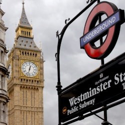 Aplicació d'audioguia per a smartphones: visita a peu del Royal London - 2