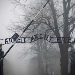 Auschwitz-Birkenau: Tour autoguiat + Trasllats des de Cracòvia - 2