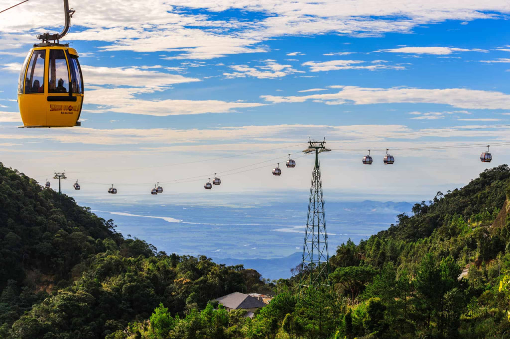 Ba Na Hills and Golden Bridge Full-Day Private Tour from Da Nang with Korean-speaking Guide (Ba Na Hills and Golden Bridge Full-Day Private Tour from Da Nang with Korean-speaking Guide and Lunch (Three to Four Adults)) - 1