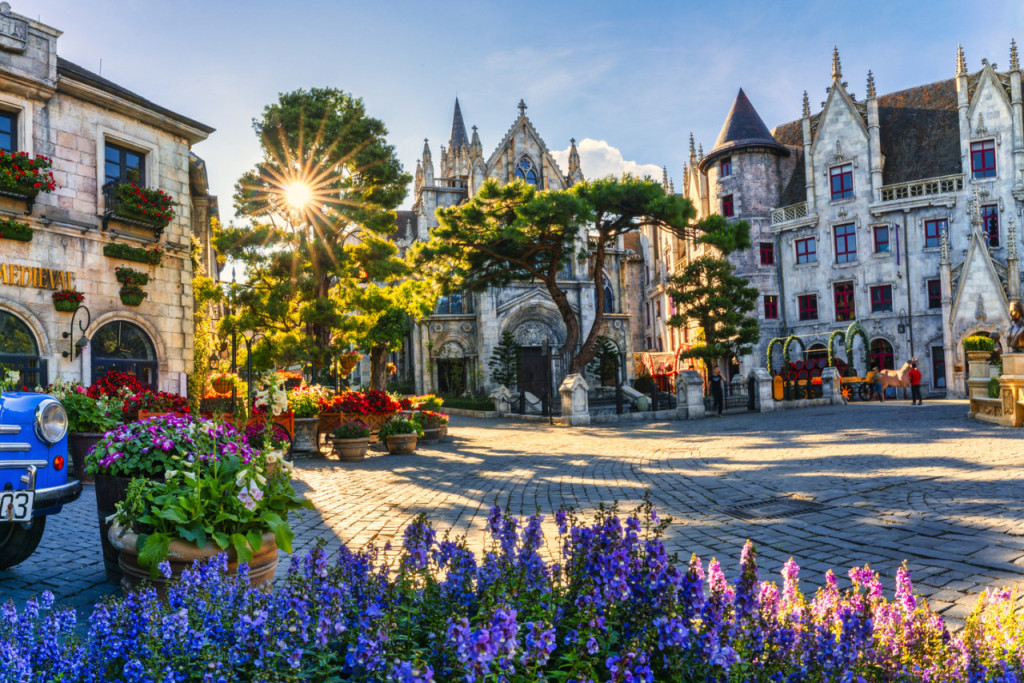 Ba Na Hills and Golden Bridge Full-Day Private Tour from Da Nang with Korean-speaking Guide (Ba Na Hills and Golden Bridge Full-Day Private Tour from Da Nang with Korean-speaking Guide and Lunch (Three to Four Adults)) - 2