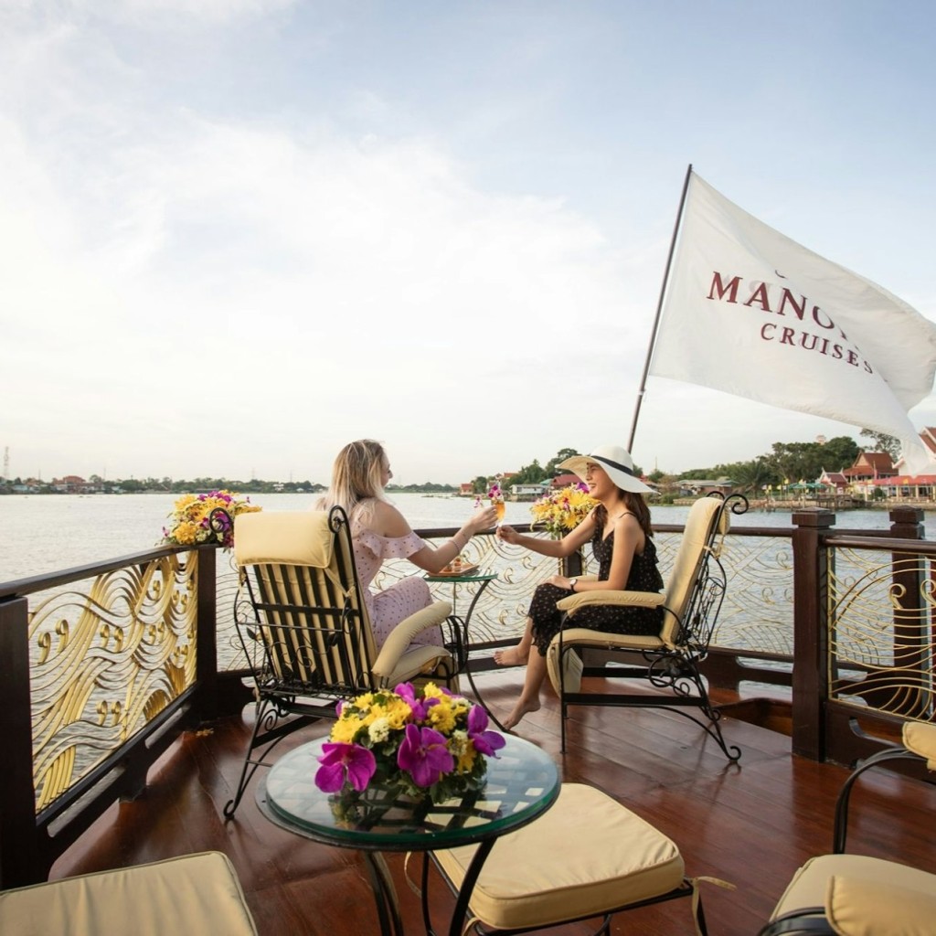 Banguecoque: Rio Chao Phraya Manohra Passeio de barco com jantar ao pôr do sol - 1