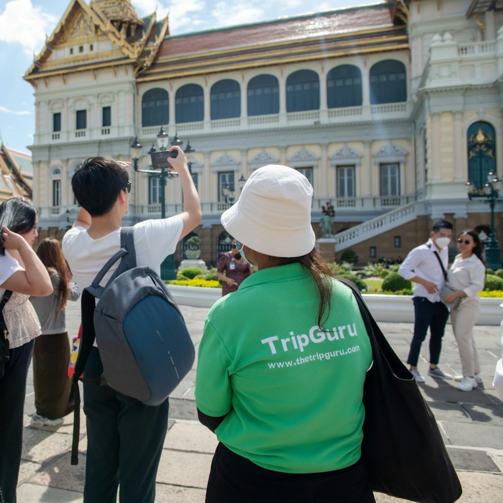 Bangkok: Grand Palace & Wat Phra Kaew Walking Tour - Small Group Tour - Entrance Fees - 3