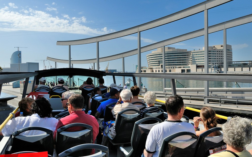 Barcelona City Tour: Hop-on Hop-off Bus Tour  (48-Hour Pass) - 3
