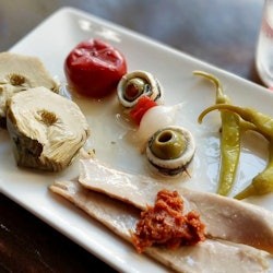 Barcelona: Food Market Lunch Tour with Wine Pairing - 2