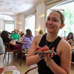 Barcelona: Piesza wycieczka z przewodnikiem w małej grupie + tapas i napoje - 3