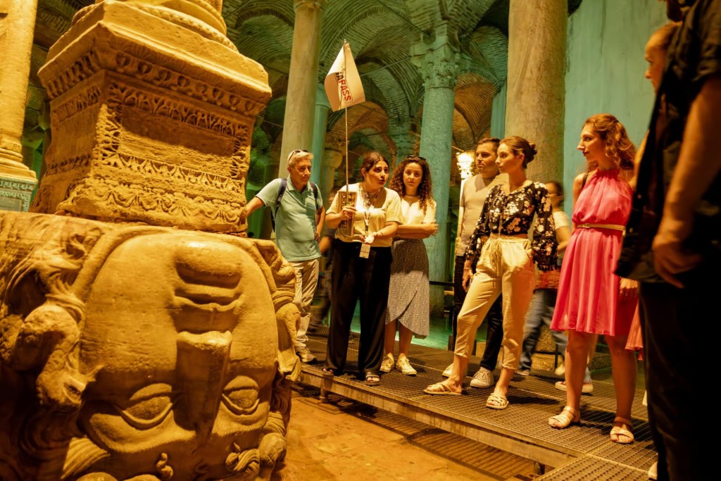 Basilica Cistern Guided Tour & Skip the Line Ticket (MegaPass) - 1