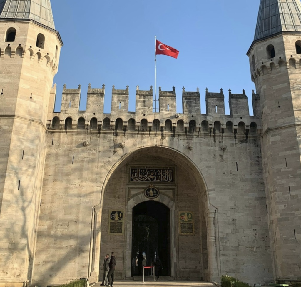 Basilica Cistern, Hagia Sophia & Topkapi Palace Tickets + Audio Guides - 1