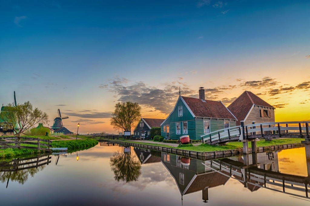 Zaanse Schans Windmill Village Tour with return transfers from Amsterdam (Zaanse Schans Windmill Village Tour from Amsterdam) - 1