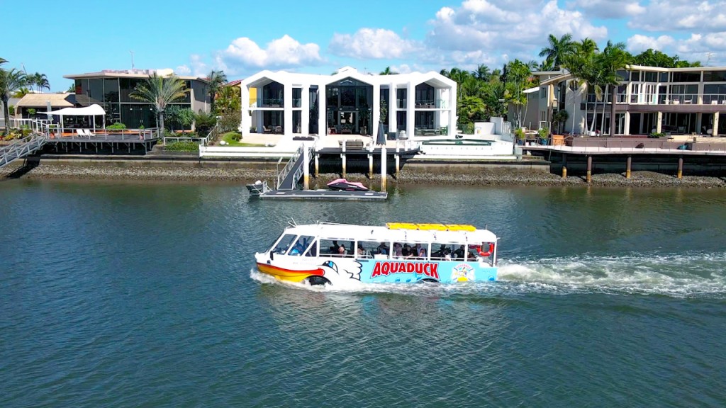 Aquaduck Sunshine Coast City and River Tour (1 Hour City Tour and River Cruise (Family Package)) - 1
