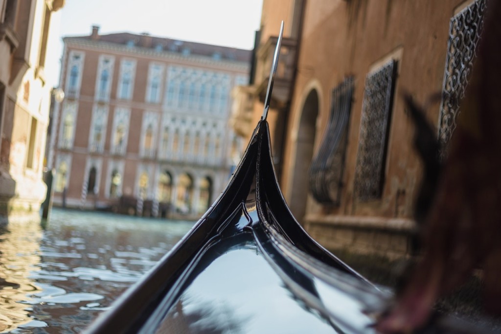 Venice: Gondola Ride with Live Commentary - 3