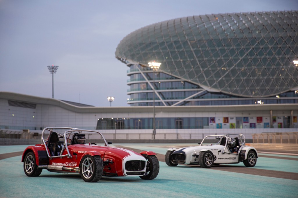 Yas Marina Circuit Caterham Seven 360 Driving Experience (Caterham Seven Driving Experience) - 2