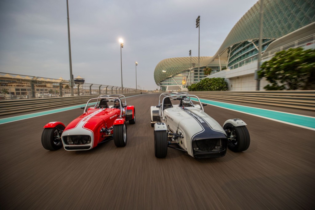 Yas Marina Circuit Caterham Seven 360 Driving Experience (Caterham Seven Driving Experience) - 3