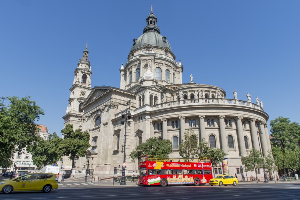 City Sightseeing Budapest Hop-on Hop-off Bus Tour (City Sightseeing Budapest Hop-on Hop-off Bus Tour - 48 Hours) - 1