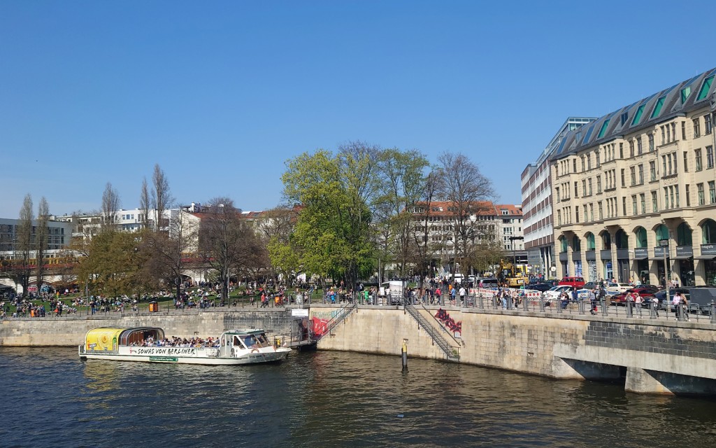 Berlin: 1 Hour Sightseeing Cruise on the River Spree (Departing from Hackescher Markt) - 1
