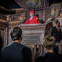Berlin : 24-Hr Hop-on Hop-off Bus Tour + Berlin Dungeon Entry + Audio Guide - 3