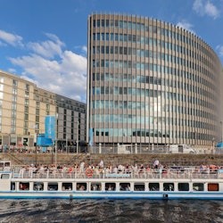 Berlin: 2.5-Hour City & Waterways Tour - 1
