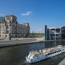 Berlin: 2.5-Hour City & Waterways Tour - 2