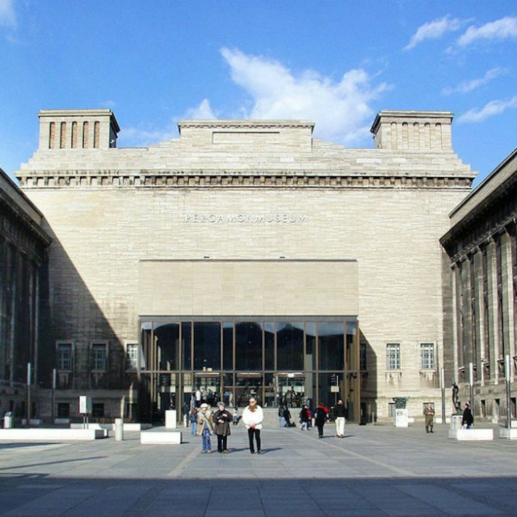 Berlin : Entrées de l'île aux musées + Pergamon - Le Panorama - 1