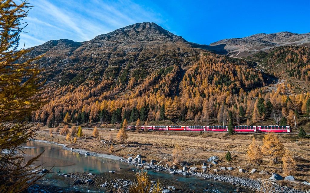 Bernina Express Train Tickets with Reserved Seats (Tirano to St. Moritz + 1st Class Seats) - 3