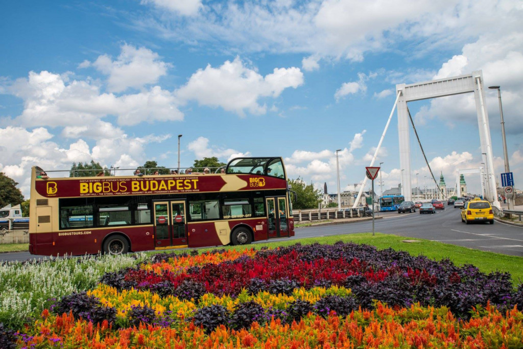Big Bus Budapest Hop-on Hop-off Bus Tour (Explore Ticket (3 Days)) - 1