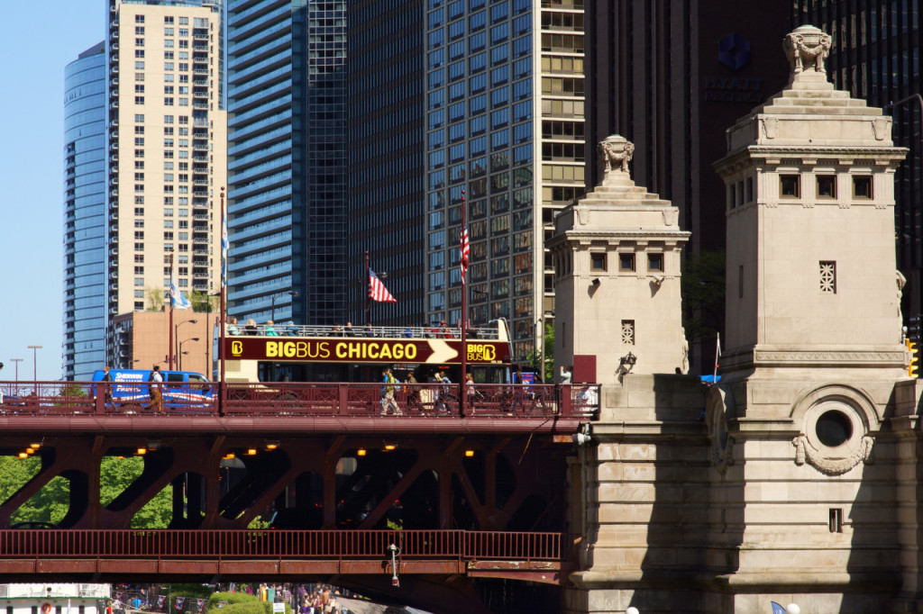 Big Bus Chicago Hop-on Hop-off Bus Tour (Essential Ticket (48 Hours)) - 2