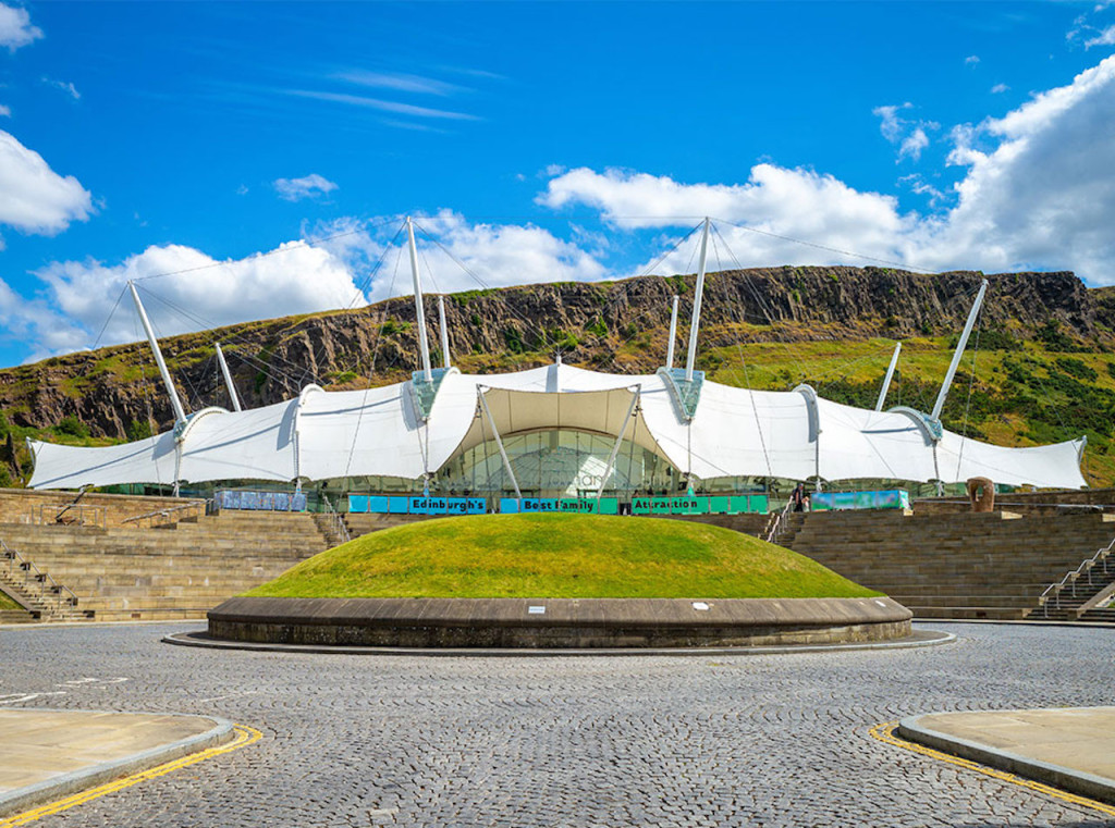 Big Bus Edinburgh Hop-on Hop-off Bus Tour (Discover Ticket Family Package (24 Hours)) - 3