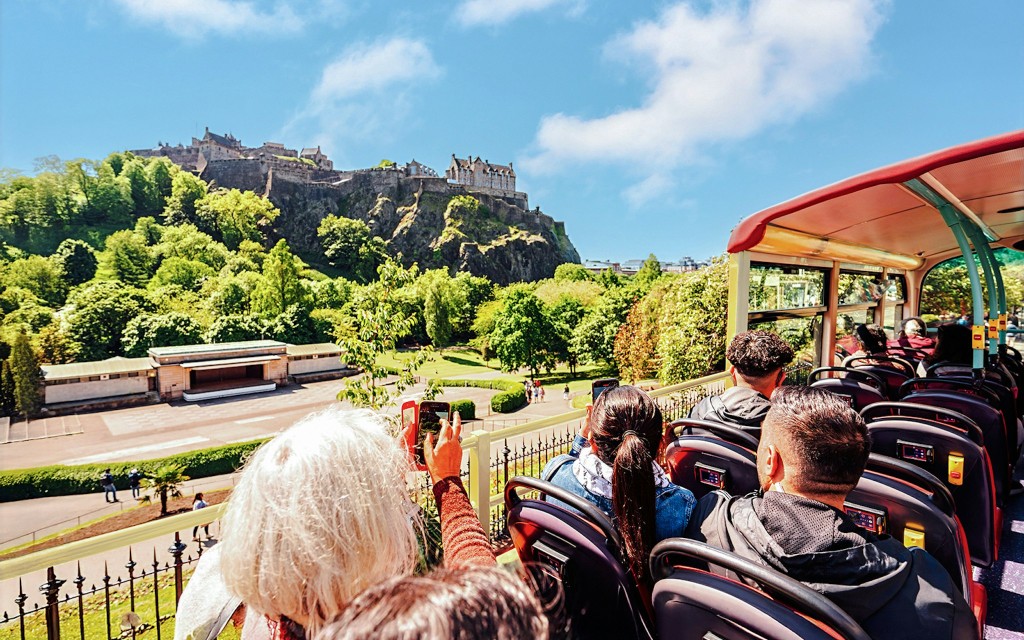Big Bus: Edinburgh Hop-on Hop-off Bus Tour (Essential: 48-Hour Pass) - 3