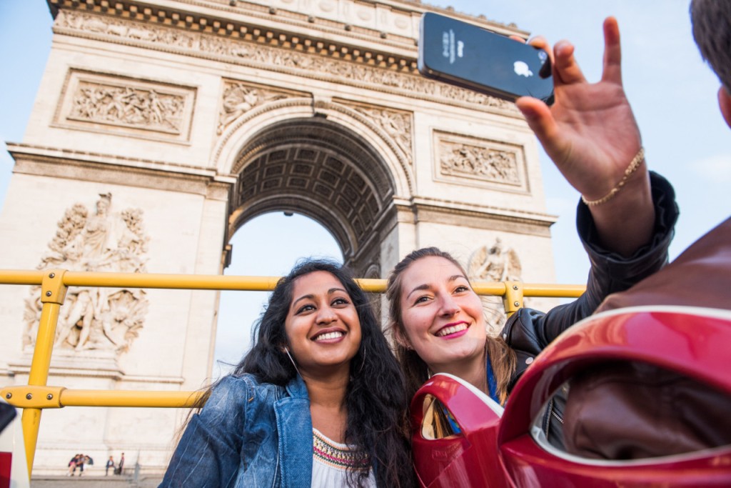 Big Bus Paris Hop-on Hop-off Bus Tour (Essential Ticket (24 Hours)) - 3