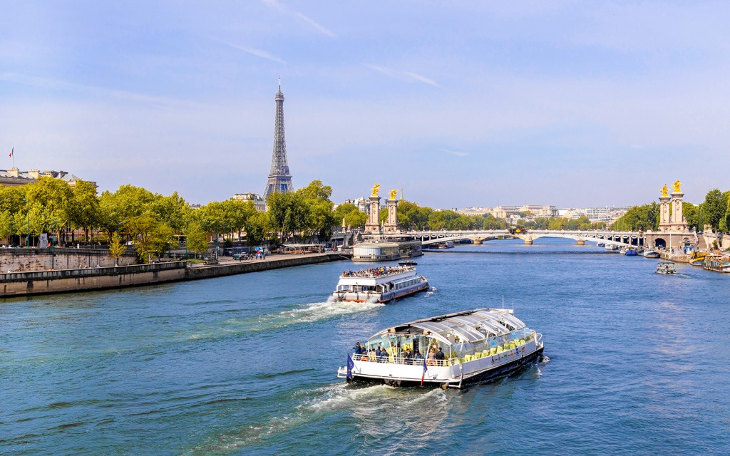 Big Bus: Paris Hop-on Hop-off Bus Tour with Optional Seine River Cruise (Essential: 24-Hour Pass + Seine River Cruise) - 2
