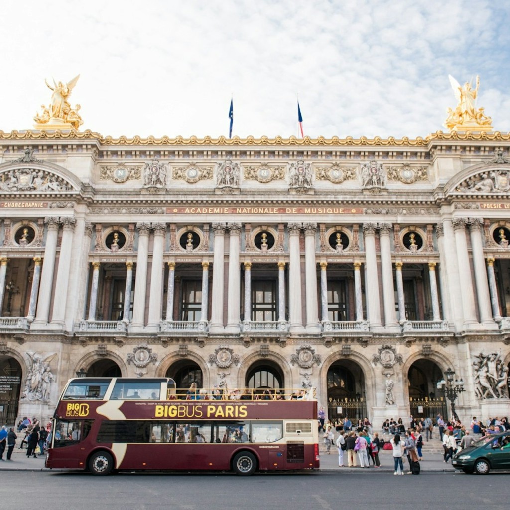 Big Bus Paris: Hop-on Hop-off Tour - 24 Hours - Weekdays - 3
